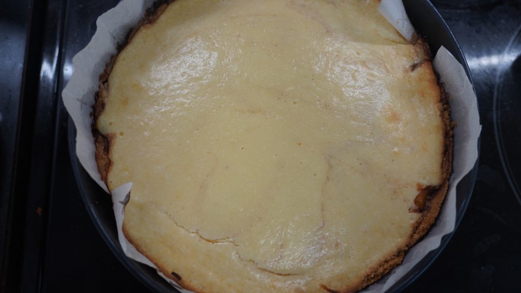 Peach Cobbler Cheesecake