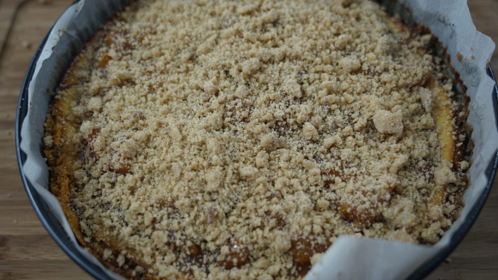 Peach Cobbler Cheesecake