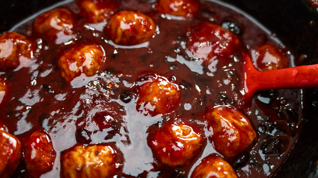 Crockpot Meatballs With Grape Jelly